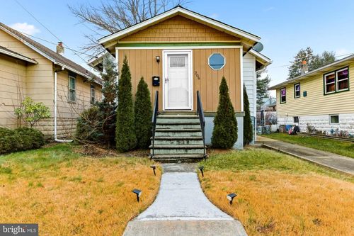 206 W 5th Ave, RUNNEMEDE, NJ, 08078-1312 | Card Image