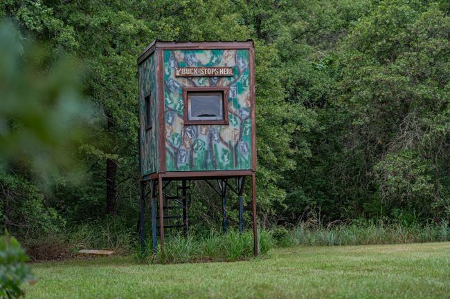 One of 3 deer blinds | Image 34