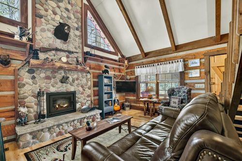 373 Wib Kendall Rd, Blue Ridge, GA, 30513-7866 | Card Image