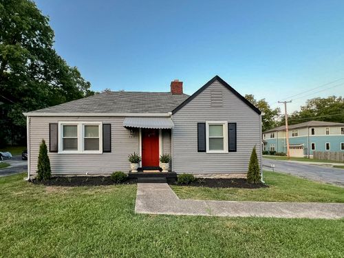 2818 Vaulx Ln, Nashville, TN, 37204-2644 | Card Image