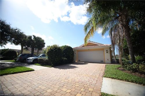 7558 Rozzini Ln, NAPLES, FL, 34114-2673 | Card Image