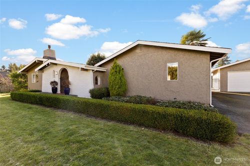 24228 47th Ave Se, Woodinville, WA, 98072-8632 | Card Image