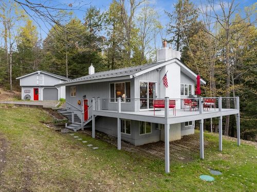 1038 Center Fayston Rd, Moretown, VT, 05660-9317 | Card Image