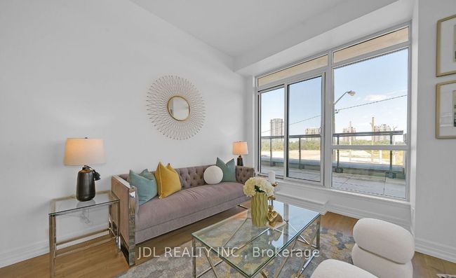 206 - 8130 Birchmount Rd, Condo with 3 bedrooms, 2 bathrooms and 1 parking in Markham ON | Image 8