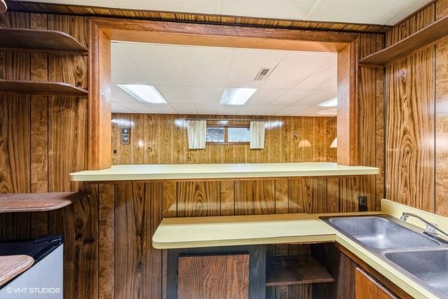 77 N 325 W, House other with 2 bedrooms, 3 bathrooms and 2 parking in Valparaiso IN | Image 29