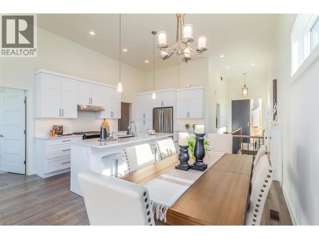 1436 Tower Ranch Dr, House other with 2 bedrooms, 3 bathrooms and 4 parking in Kelowna BC | Image 6