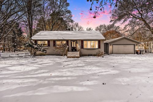 565 N Marshall Ave, Marshall, MI, 49068-1275 | Card Image