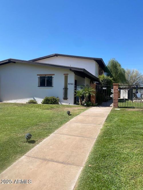 10-3702 E Monterosa St, Phoenix, AZ, 85018-4823 | Card Image