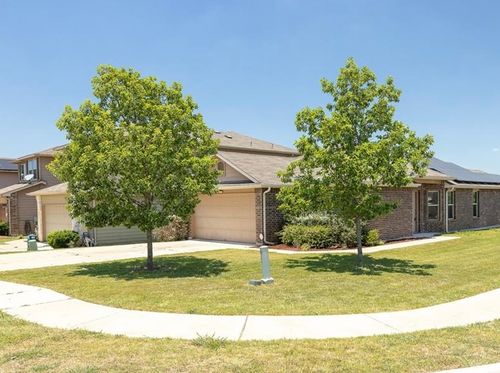 12418 Walter Vaughn Dr, Manor, TX, 78653-4566 | Card Image