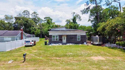 208 E Sixth Street, Adel, GA, 31620 | Card Image
