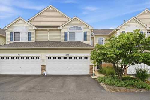 725 S Jade Ln, Round Lake, IL, 60073-8165 | Card Image
