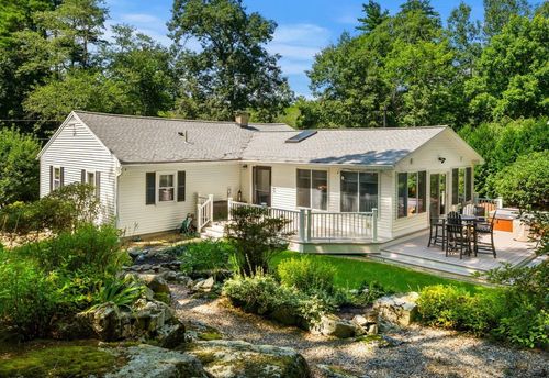 24 Ministerial Rd, Windham, NH, 03087-1920 | Card Image