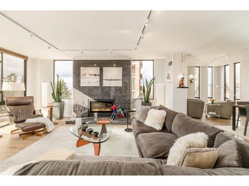 unit-4b-1111 Race St, Denver, CO, 80206-2835 | Card Image