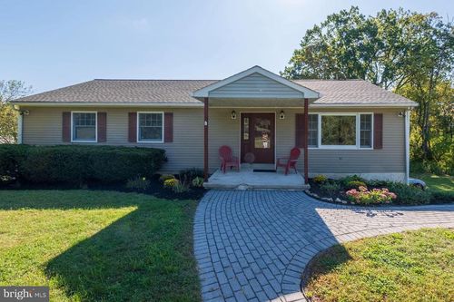 616 Old State Rd, OLEY, PA, 19547-8853 | Card Image