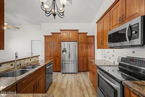 4014 E Morrow Dr, Phoenix, AZ, 85050-3715 | Card Image