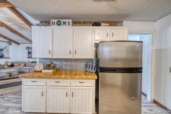 36 Pecan Dr, House other with 3 bedrooms, 3 bathrooms and null parking in Leakey TX | Image 14