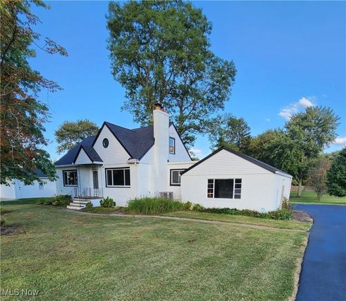 4959 Hudson Dr, Stow, OH, 44224-1726 | Card Image