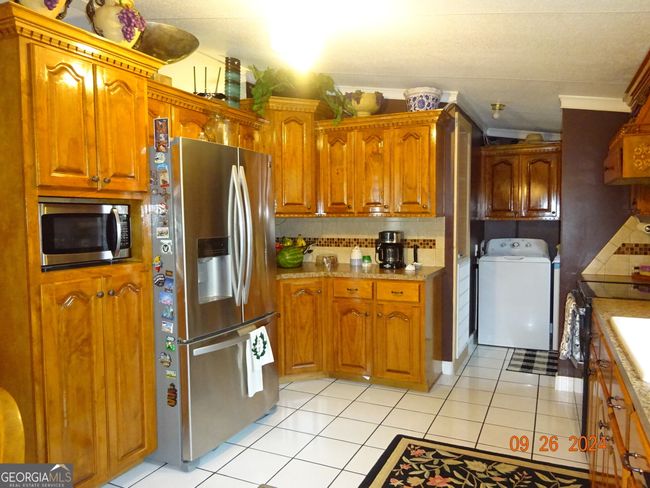 6136 Amelia Rd, House other with 4 bedrooms, 2 bathrooms and null parking in Claxton GA | Image 9