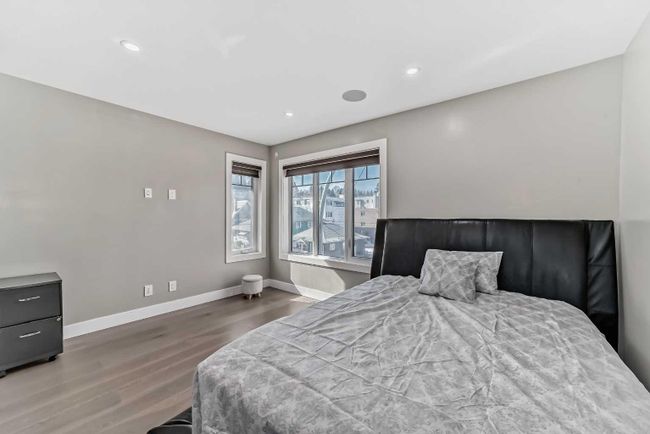 1808 8 Street Sw, Home with 4 bedrooms, 3 bathrooms and 2 parking in Calgary AB | Image 12