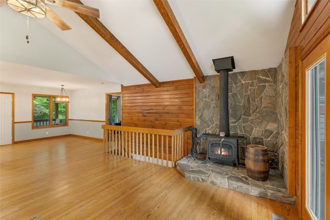 Main level living area | Image 19