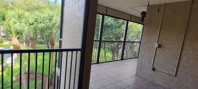 APT-585K - 2818 N 46 Th Ave, Condo with 2 bedrooms, 3 bathrooms and null parking in Hollywood FL | Image 7