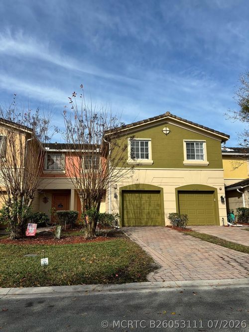 5330 Mitchell Ln, Stuart, FL, 34997-1539 | Card Image