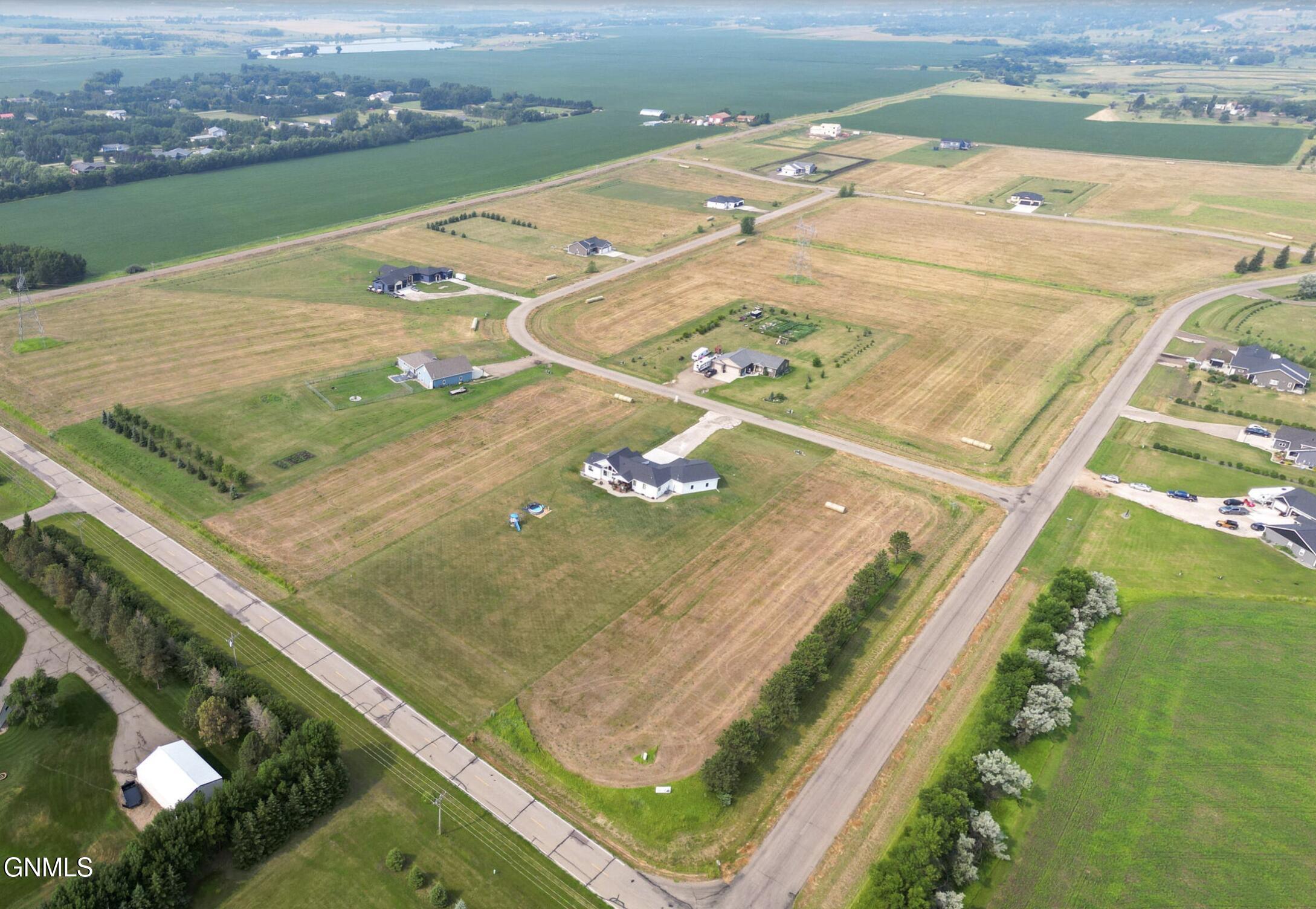 Land in Menoken 5