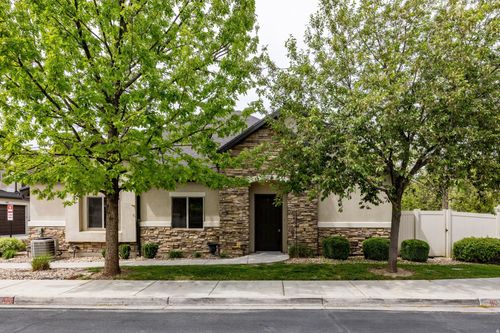 1844 W 2300 S, Woods Cross, UT, 84087-4906 | Card Image