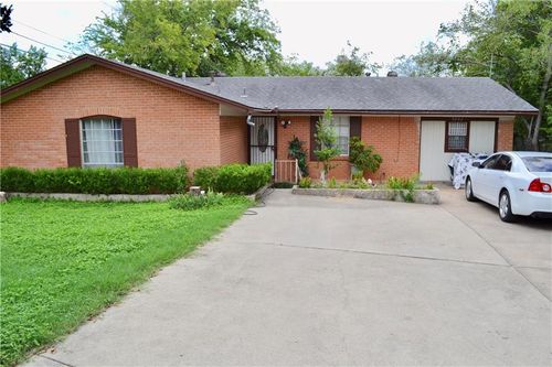 5202 Beechmoor Dr, Austin, TX, 78723-5410 | Card Image
