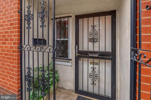 a-620 S 11th St, PHILADELPHIA, PA, 19147-1976 | Card Image