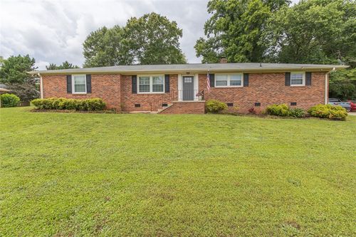 211 Lakewood Dr, Anderson, SC, 29621-2477 | Card Image