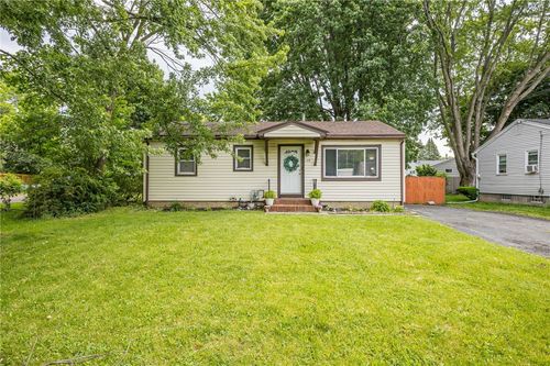 130 Taft Ave, Irondequoit, NY, 14609-1112 | Card Image