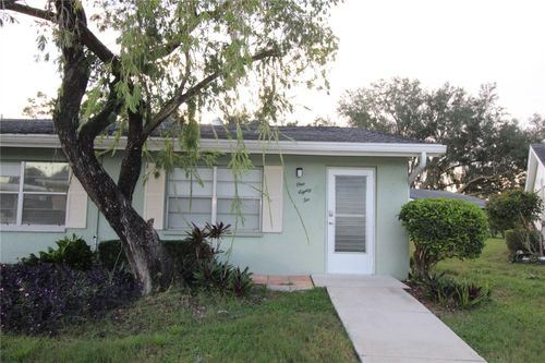 182-2202 Clubhouse Dr, SUN CITY CENTER, FL, 33573-5948 | Card Image