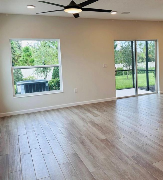 2895 Narcoossee Commons Way, Townhouse with 4 bedrooms, 3 bathrooms and null parking in Saint Cloud FL | Image 6