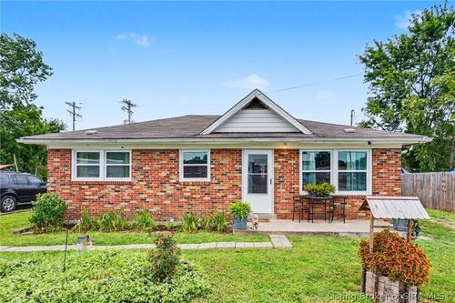 932 Whelan Lane, Jeffersonville, IN, 47130 | Card Image