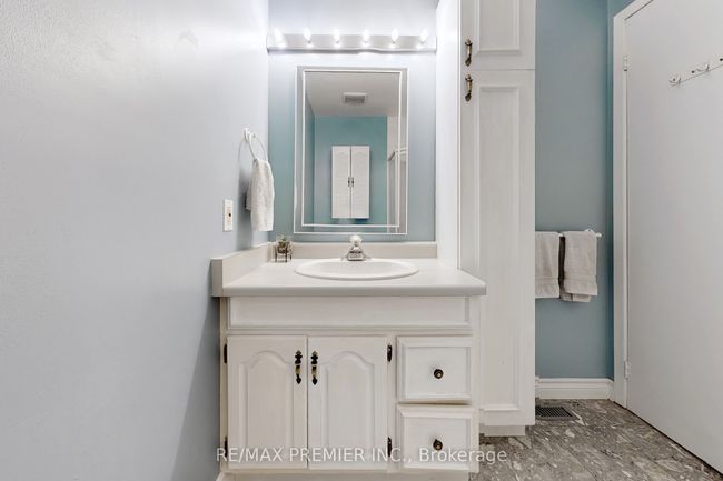 191 Invergordon Ave, House other with 6 bedrooms, 3 bathrooms and 4 parking in Scarborough ON | Image 20
