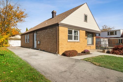 9930 Montrose Ave, Schiller Park, IL, 60176-1463 | Card Image