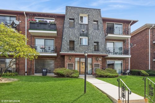 2c4-11915 S Lawndale Ave, Alsip, IL, 60803-3610 | Card Image