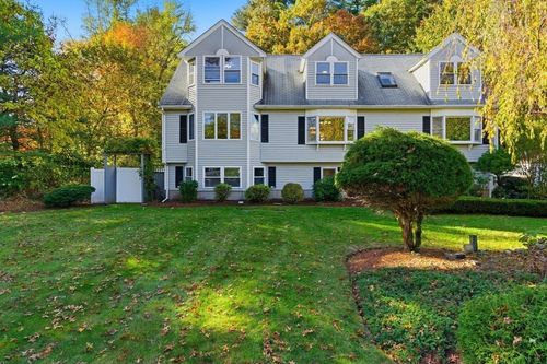 8 Mcdonald Rd, Wilmington, MA, 01887-3807 | Card Image