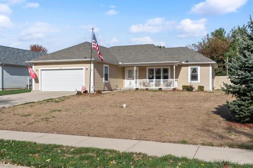 1247 Peggy Ln, Wilmington, OH, 45177-1181 | Card Image