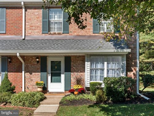 11 Viburnum Ct, LAWRENCE TOWNSHIP, NJ, 08648-4809 | Card Image