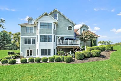 70 Vista View Drive, House other with 5 bedrooms, 3 bathrooms and null parking in Southbury CT | Image 3