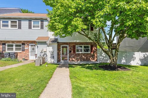 414 Heckle St, PHOENIXVILLE, PA, 19460-3169 | Card Image