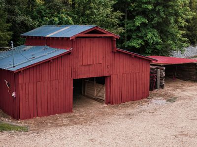 24x50 horse barn/hayloft | Image 3