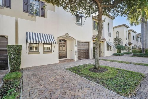 615 Via Villagio, Hypoluxo, FL, 33462-7047 | Card Image