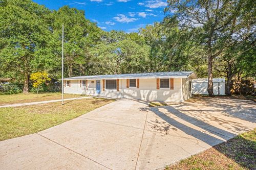 205 Pine St, Fort Walton Beach, FL, 32548-3511 | Card Image