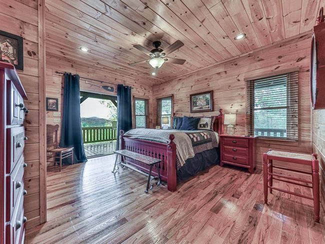 902 Laurel Creek Trl, Home with 3 bedrooms, 3 bathrooms and null parking in Cherry Log GA | Image 25