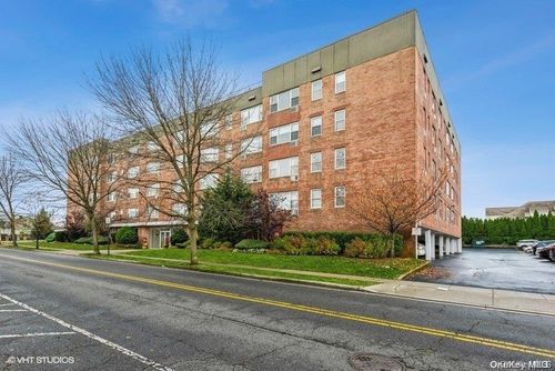 apt-5h-280 Guy Lombardo Ave, Freeport, NY, 11520-4909 | Card Image