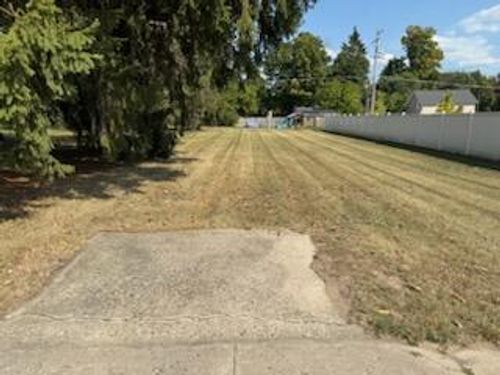 155 N Cass St, Morley, MI, 49336 | Card Image