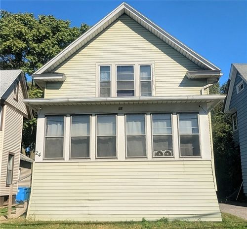 24 Lois St, Rochester, NY, 14606-1802 | Card Image